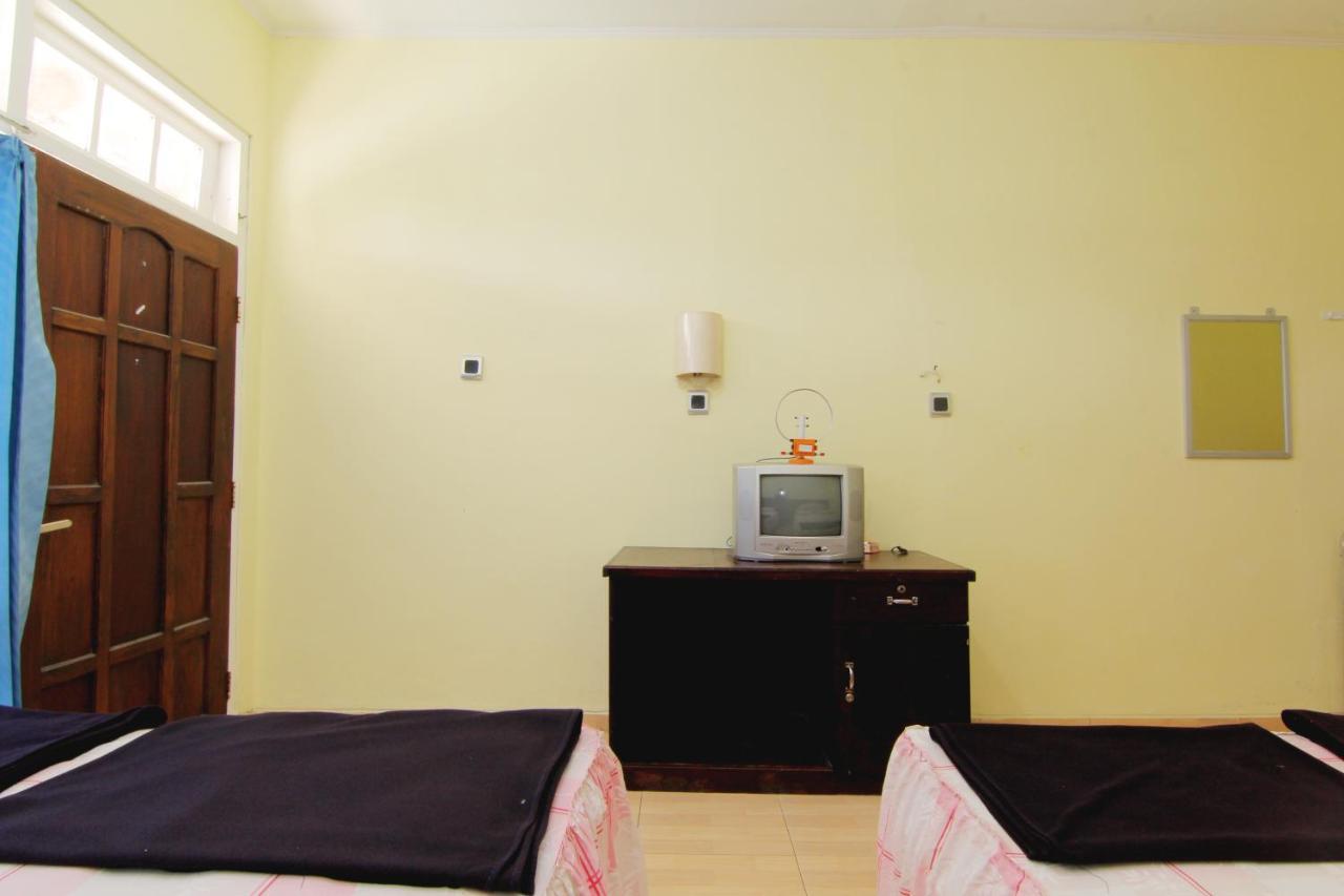 Hotel Wijaya 3 Калиуранг Екстериор снимка