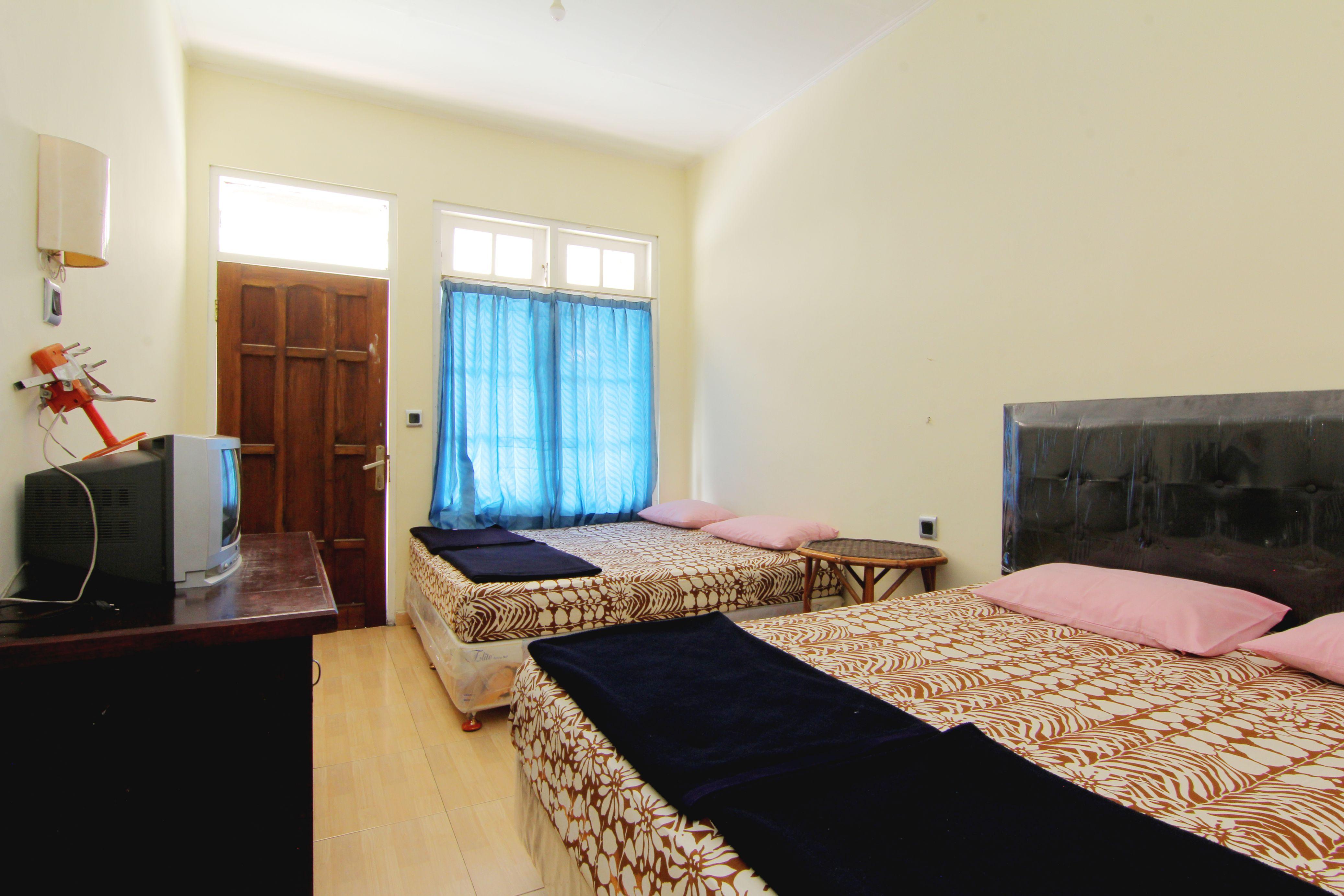 Hotel Wijaya 3 Калиуранг Екстериор снимка